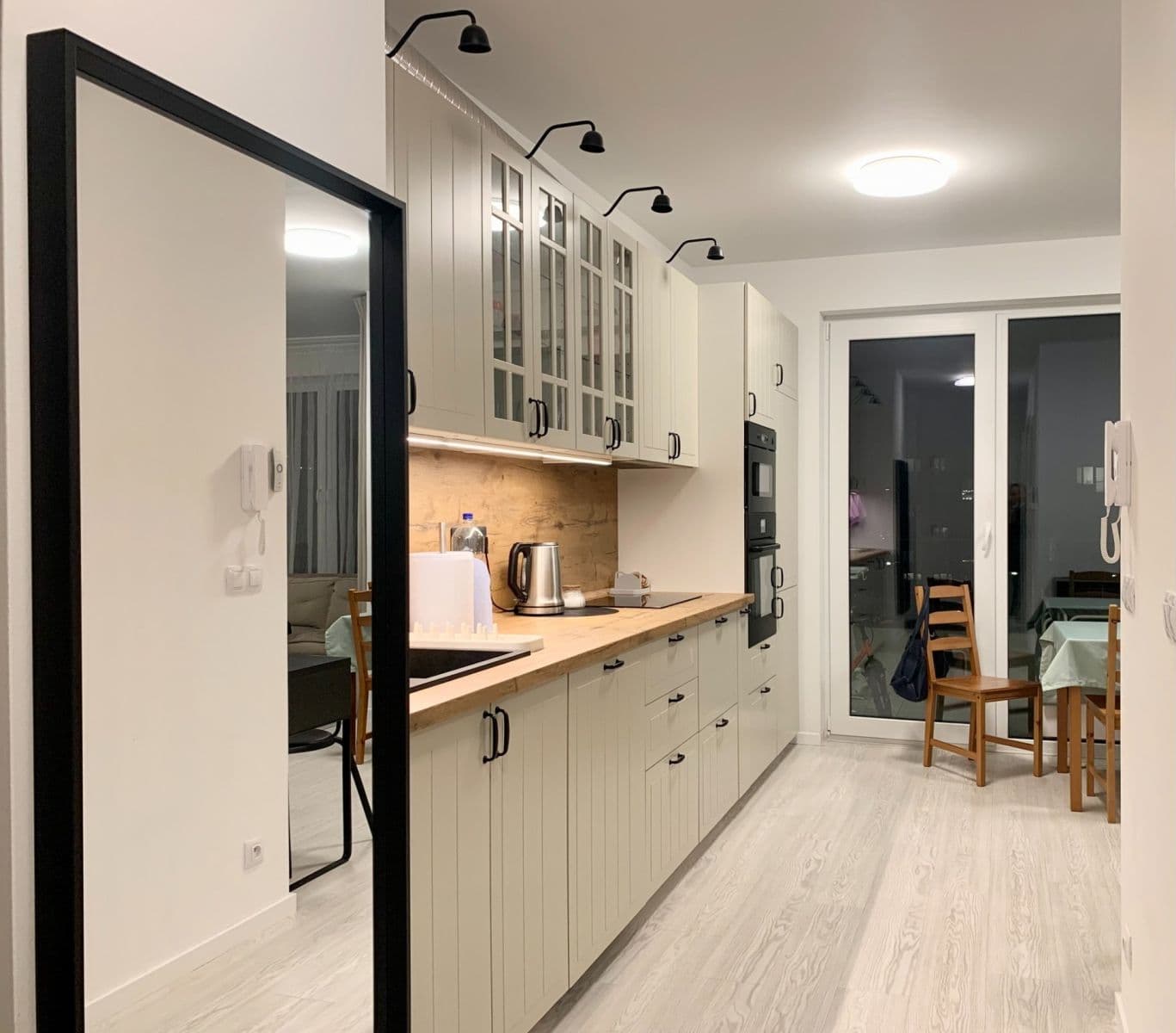 Prodej bytu 2+1 51 m², Mateja Encingera, Devínska Nová Ves, Bratislavský kraj Prodej bytu 2+1 51 m², Mateja Encingera, Devínska Nová Ves, Bratislavský kraj