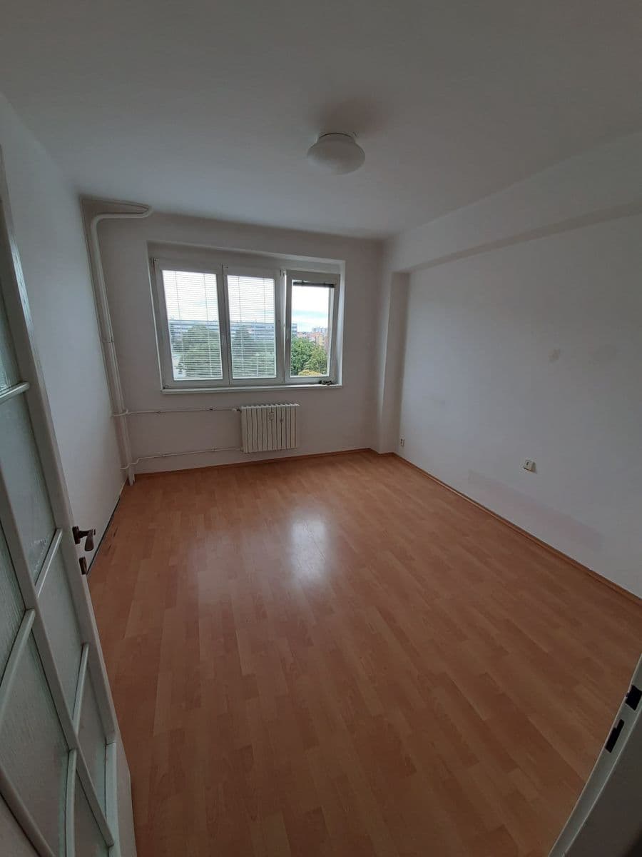 Pronájem bytu 2+1 61 m², Kubánské náměstí, Praha, Praha Pronájem bytu 2+1 61 m², Kubánské náměstí, Praha, Praha