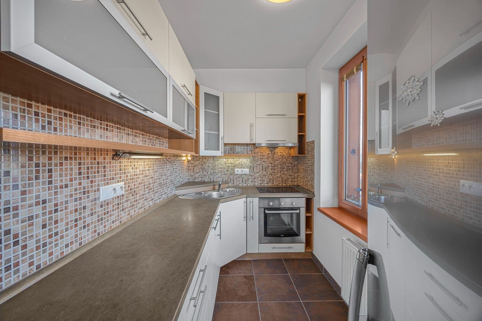 Pronájem bytu 2+kk 56 m², Pickova, Praha, Praha Pronájem bytu 2+kk 56 m², Pickova, Praha, Praha