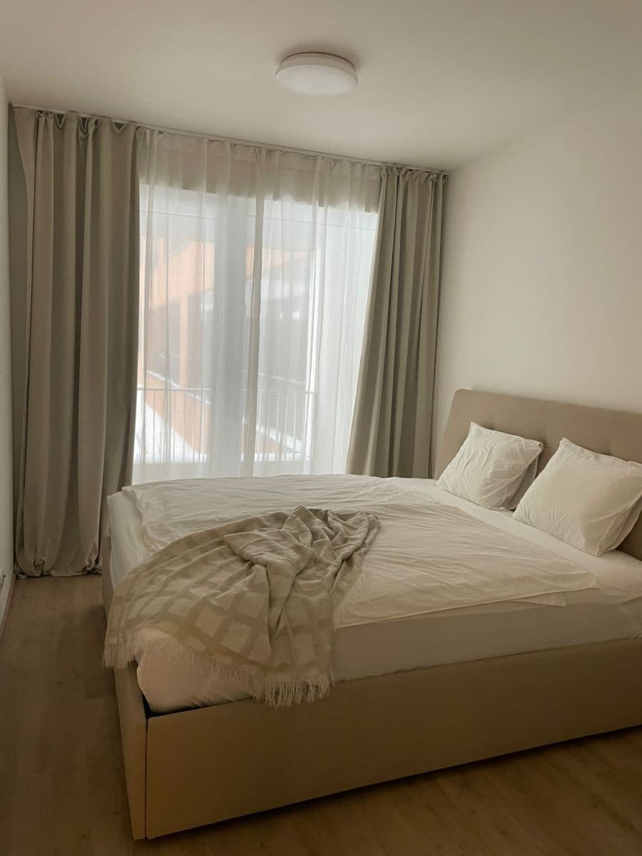 Pronájem bytu 2+kk 57 m², Poděbradská, Praha, Praha Pronájem bytu 2+kk 57 m², Poděbradská, Praha, Praha