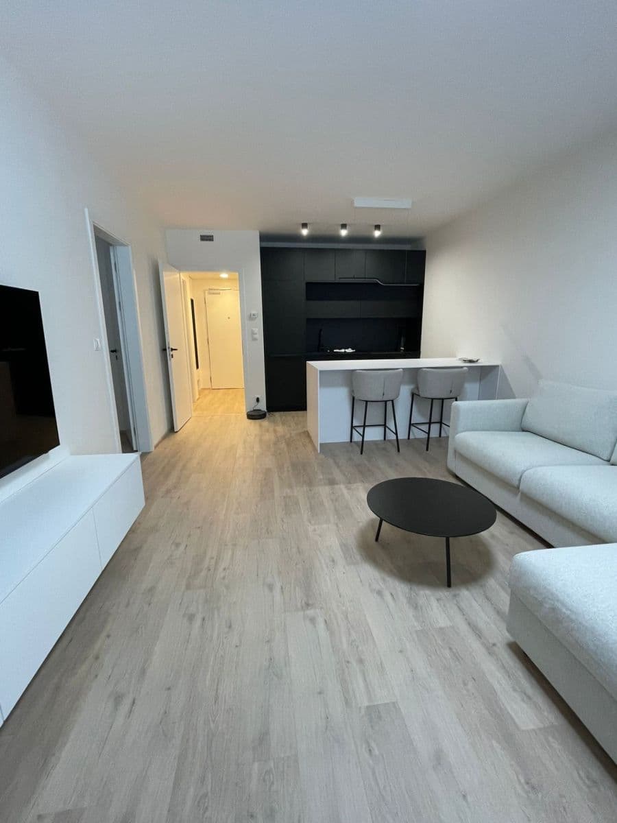 Pronájem bytu 2+kk 57 m², Poděbradská, Praha, Praha Pronájem bytu 2+kk 57 m², Poděbradská, Praha, Praha