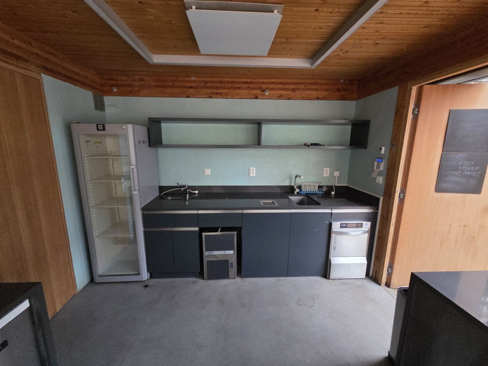 Pronájem nebytového prostoru 124 m², Kostnické náměstí, Praha, Praha Pronájem nebytového prostoru 124 m², Kostnické náměstí, Praha, Praha