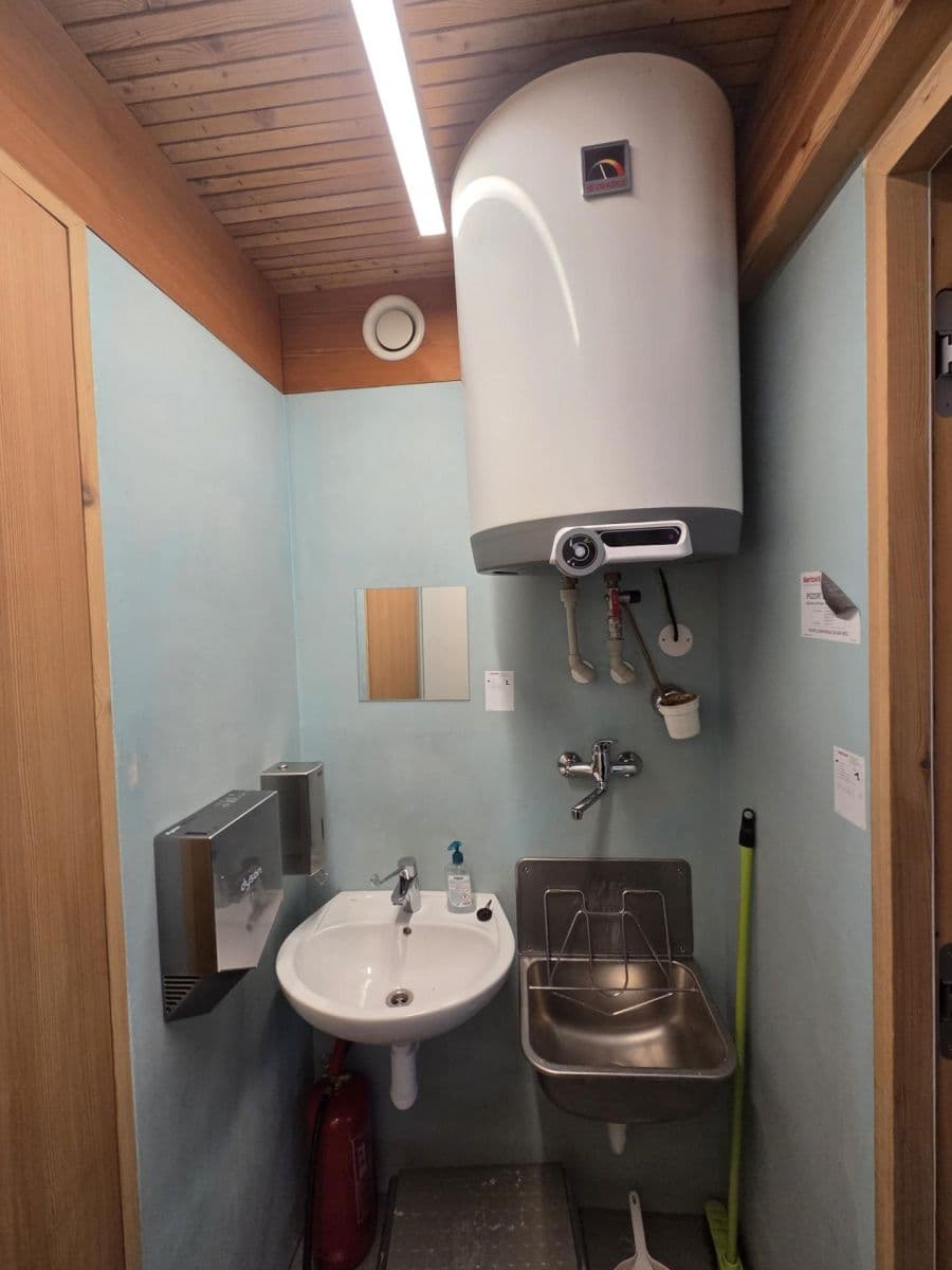 Pronájem nebytového prostoru 124 m², Kostnické náměstí, Praha, Praha Pronájem nebytového prostoru 124 m², Kostnické náměstí, Praha, Praha