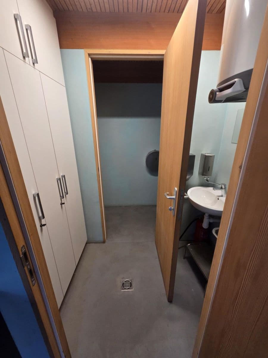 Pronájem nebytového prostoru 124 m², Kostnické náměstí, Praha, Praha Pronájem nebytového prostoru 124 m², Kostnické náměstí, Praha, Praha