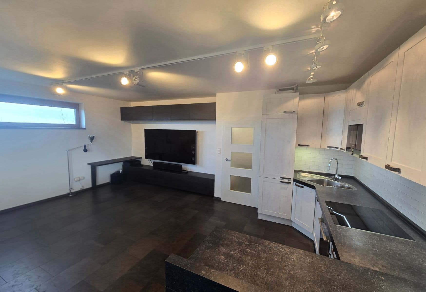 Pronájem bytu 2+kk 64 m², Lanžhotská, Praha, Praha Pronájem bytu 2+kk 64 m², Lanžhotská, Praha, Praha