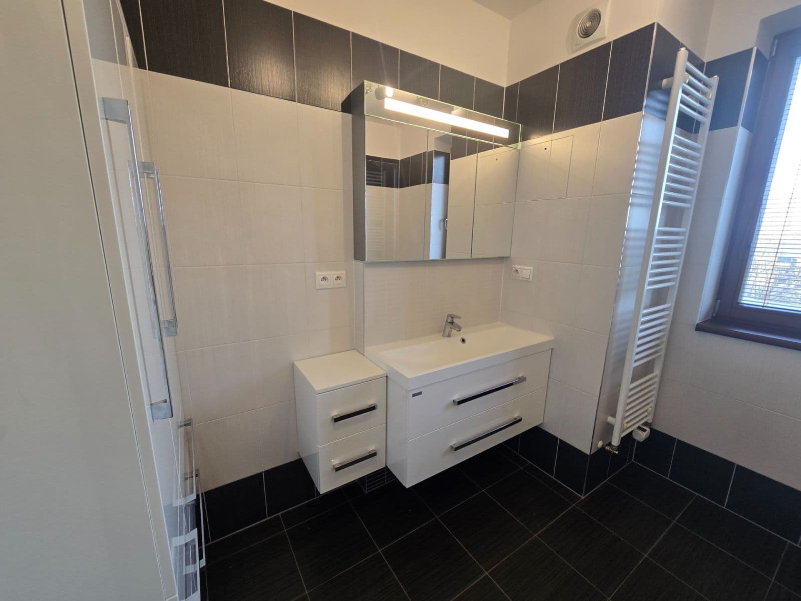 Pronájem bytu 2+kk 64 m², Lanžhotská, Praha, Praha Pronájem bytu 2+kk 64 m², Lanžhotská, Praha, Praha