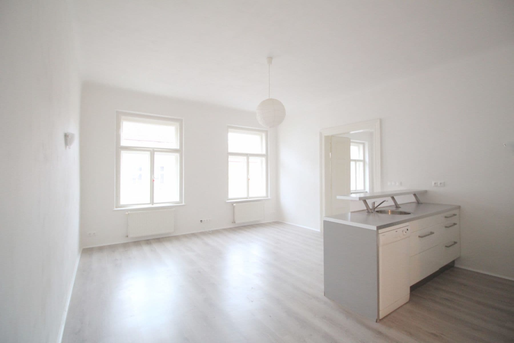 Pronájem bytu 3+kk 103 m², Bělehradská, Praha, Praha Pronájem bytu 3+kk 103 m², Bělehradská, Praha, Praha