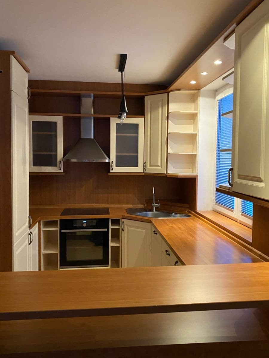 Pronájem bytu 2+kk 59 m², Mattioliho, Praha, Praha Pronájem bytu 2+kk 59 m², Mattioliho, Praha, Praha