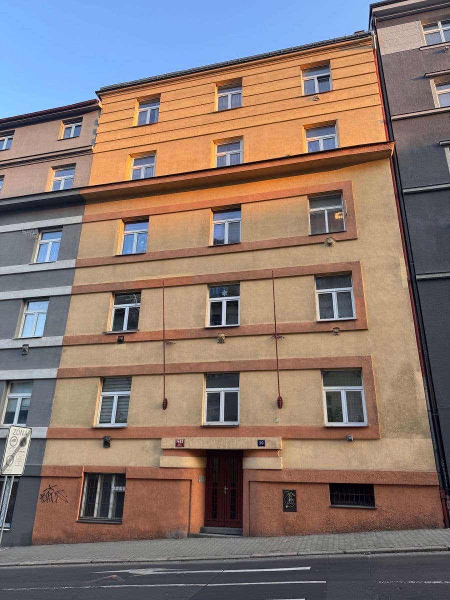 Pronájem bytu 2+kk 55 m², Na Jezerce, Praha, Praha Pronájem bytu 2+kk 55 m², Na Jezerce, Praha, Praha