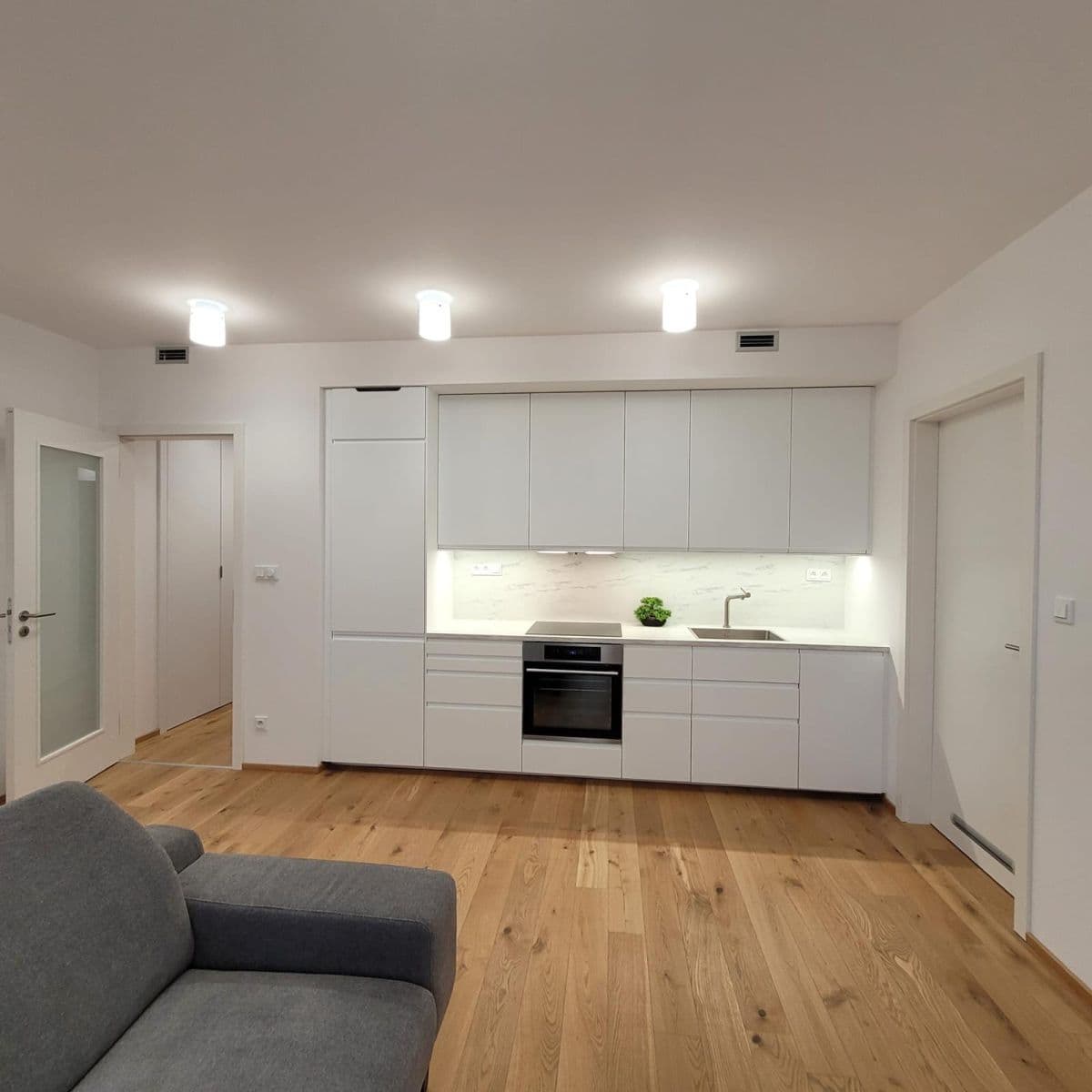 Pronájem bytu 2+kk 60 m², Sokolova, Praha, Praha Pronájem bytu 2+kk 60 m², Sokolova, Praha, Praha
