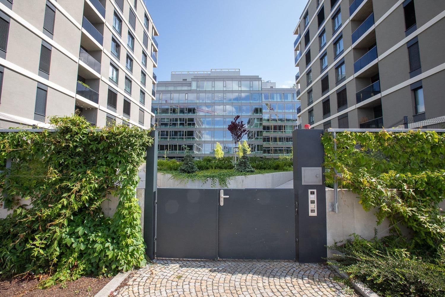 Pronájem bytu 2+kk 60 m², Sokolova, Praha, Praha Pronájem bytu 2+kk 60 m², Sokolova, Praha, Praha