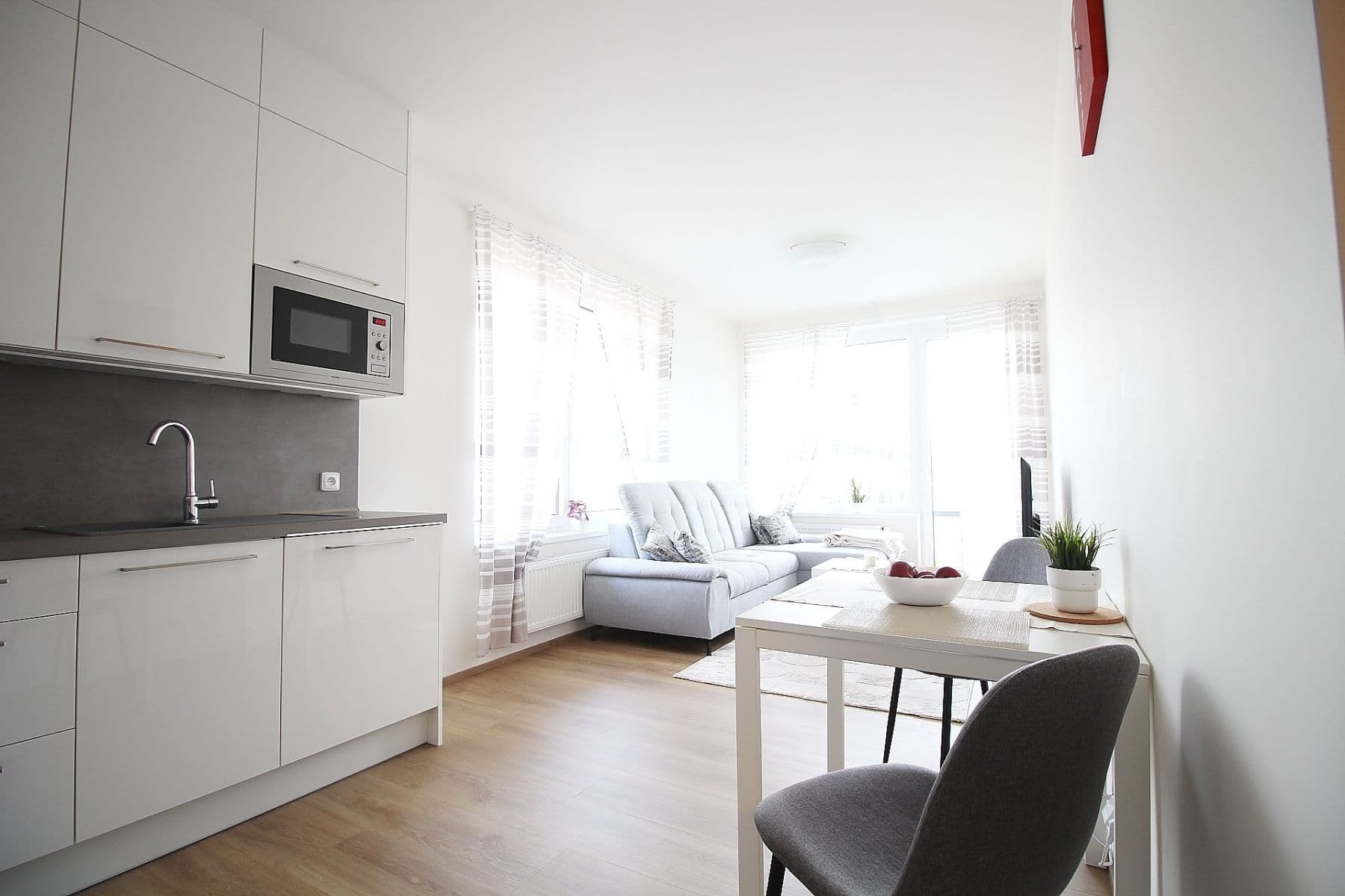 Pronájem bytu 2+kk 47 m², Thomasova, Praha, Praha Pronájem bytu 2+kk 47 m², Thomasova, Praha, Praha