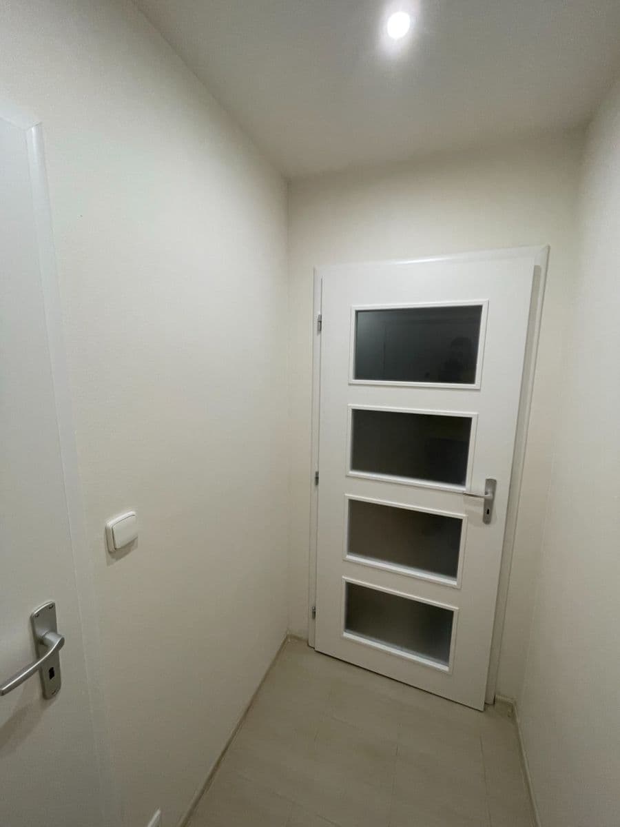 Pronájem bytu Garsoniéra 25 m², Velká Dlážka, Přerov, Olomoucký kraj Pronájem bytu Garsoniéra 25 m², Velká Dlážka, Přerov, Olomoucký kraj