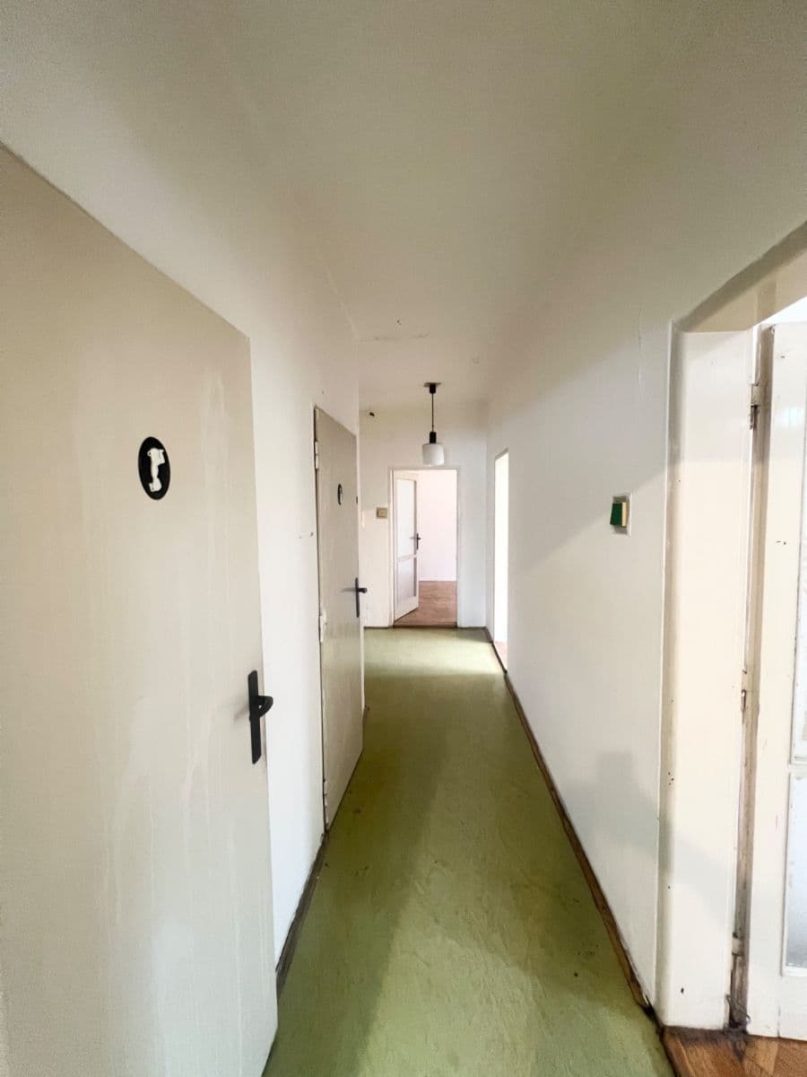 Prodej bytu 3+1 72 m², Benešovo nábřeží, Zlín, Zlínský kraj Prodej bytu 3+1 72 m², Benešovo nábřeží, Zlín, Zlínský kraj