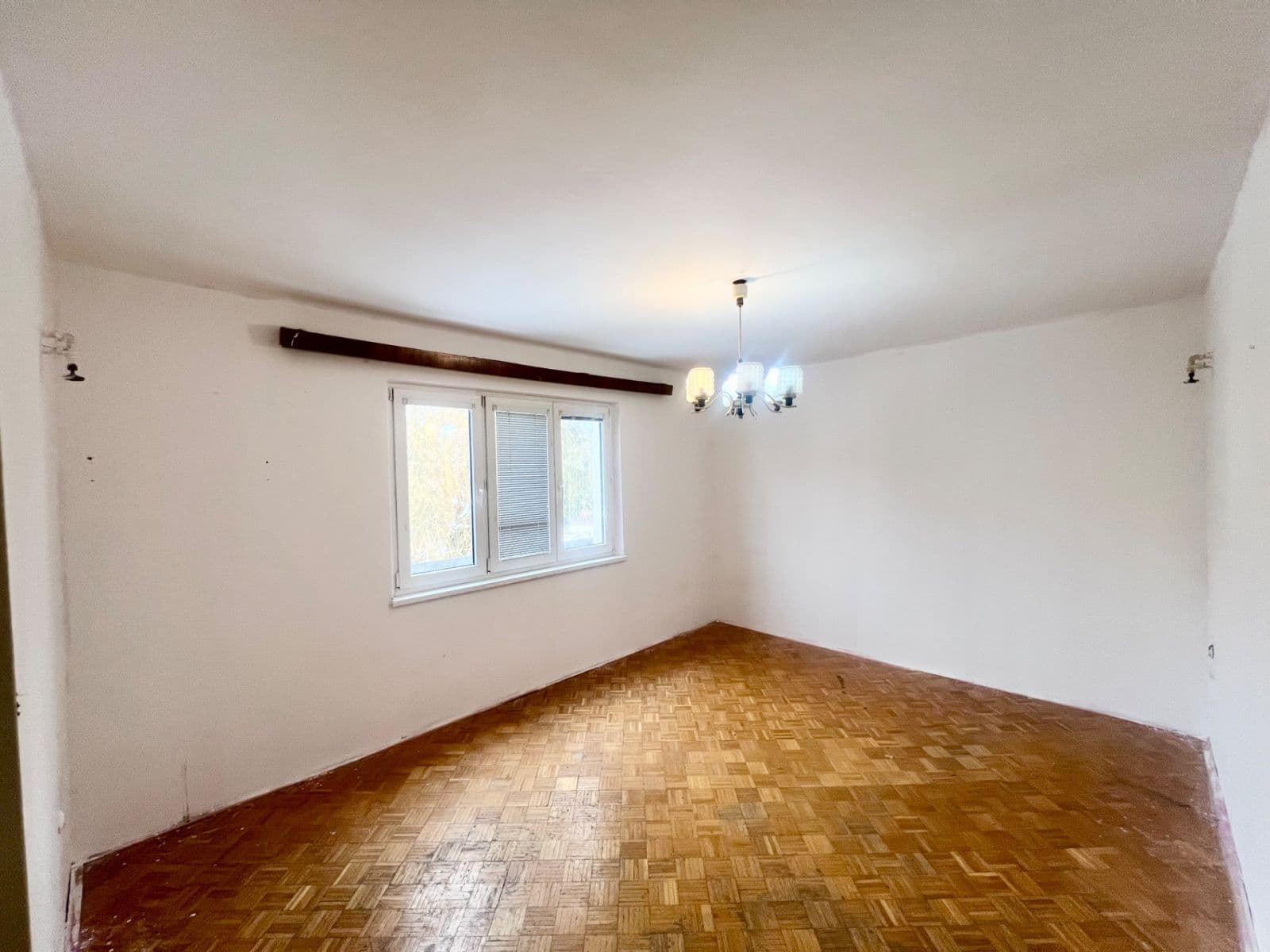 Prodej bytu 3+1 72 m², Benešovo nábřeží, Zlín, Zlínský kraj Prodej bytu 3+1 72 m², Benešovo nábřeží, Zlín, Zlínský kraj