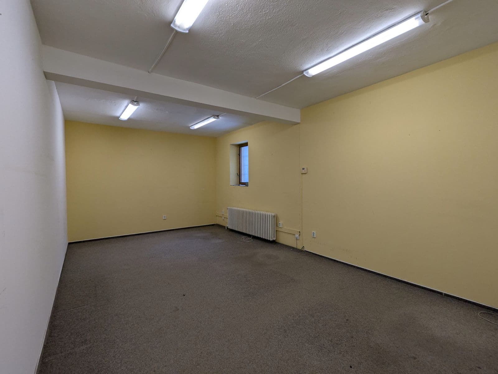 Pronájem nebytového prostoru 644 m², Lelekovice, Jihomoravský kraj Pronájem nebytového prostoru 644 m², Lelekovice, Jihomoravský kraj