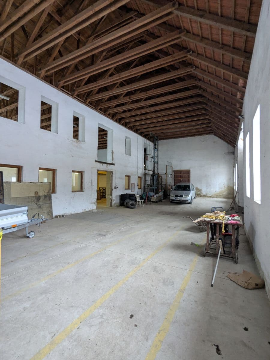 Pronájem nebytového prostoru 644 m², Lelekovice, Jihomoravský kraj Pronájem nebytového prostoru 644 m², Lelekovice, Jihomoravský kraj