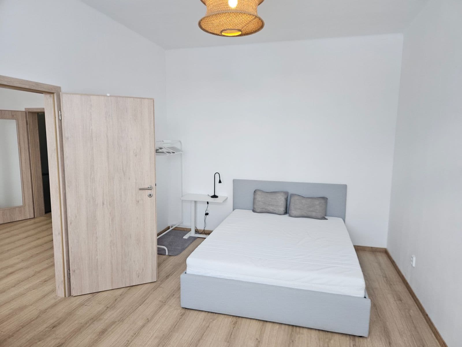 Pronájem bytu 2+kk 45 m², Na Pecích, Praha, Praha Pronájem bytu 2+kk 45 m², Na Pecích, Praha, Praha