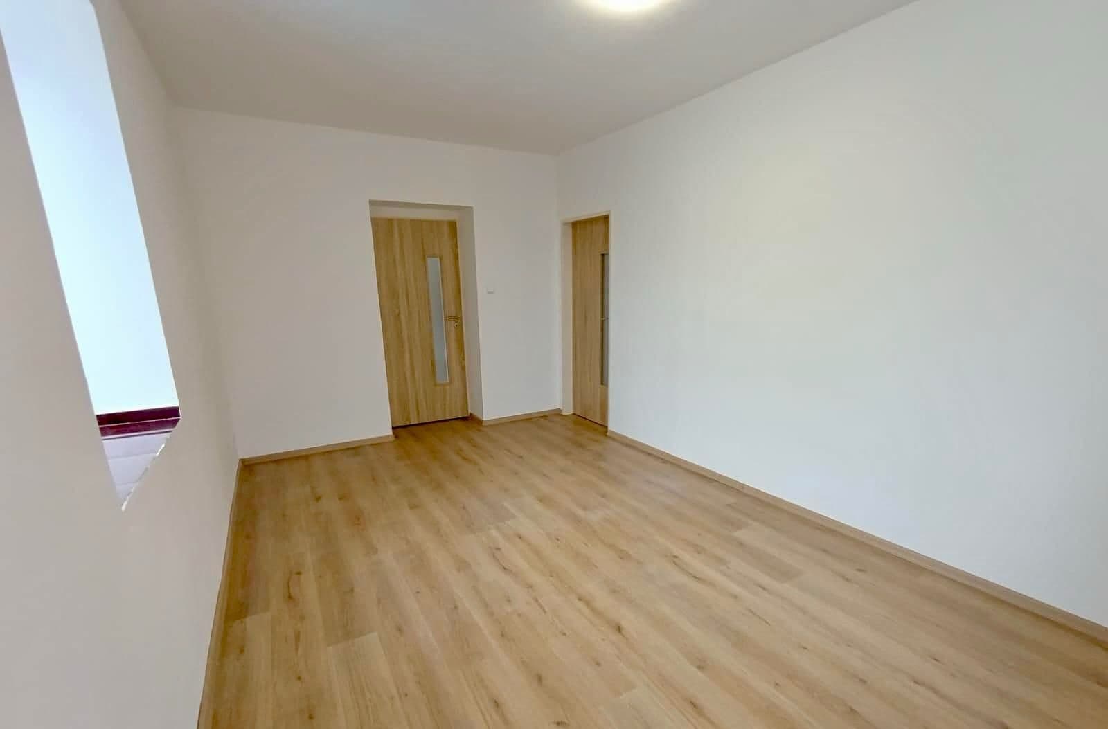 Prodej domu 166 m², pozemek 226 m², Lovčen, Ledeč nad Sázavou, Kraj Vysočina Prodej domu 166 m², pozemek 226 m², Lovčen, Ledeč nad Sázavou, Kraj Vysočina