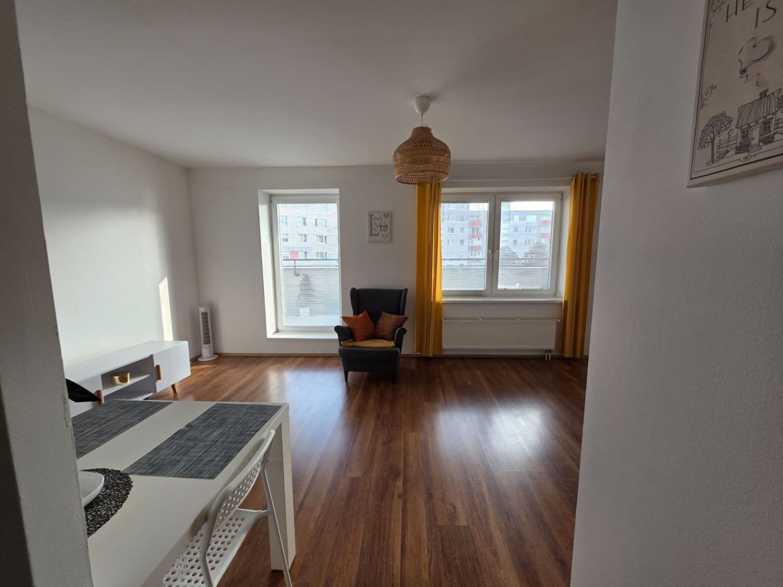 Pronájem bytu 1+1 45 m², Poľnohospodárska, Vrakuňa, Bratislavský kraj Pronájem bytu 1+1 45 m², Poľnohospodárska, Vrakuňa, Bratislavský kraj