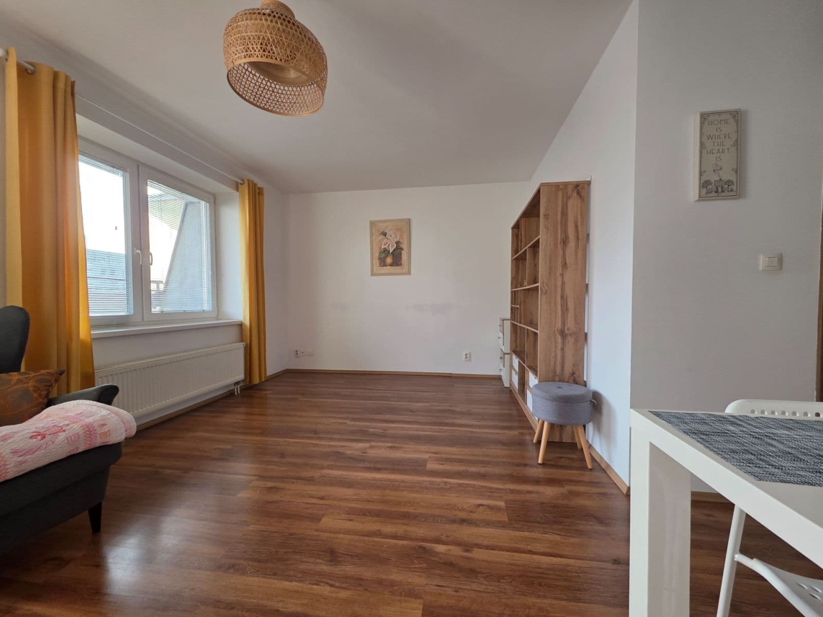 Pronájem bytu 1+1 45 m², Poľnohospodárska, Vrakuňa, Bratislavský kraj Pronájem bytu 1+1 45 m², Poľnohospodárska, Vrakuňa, Bratislavský kraj