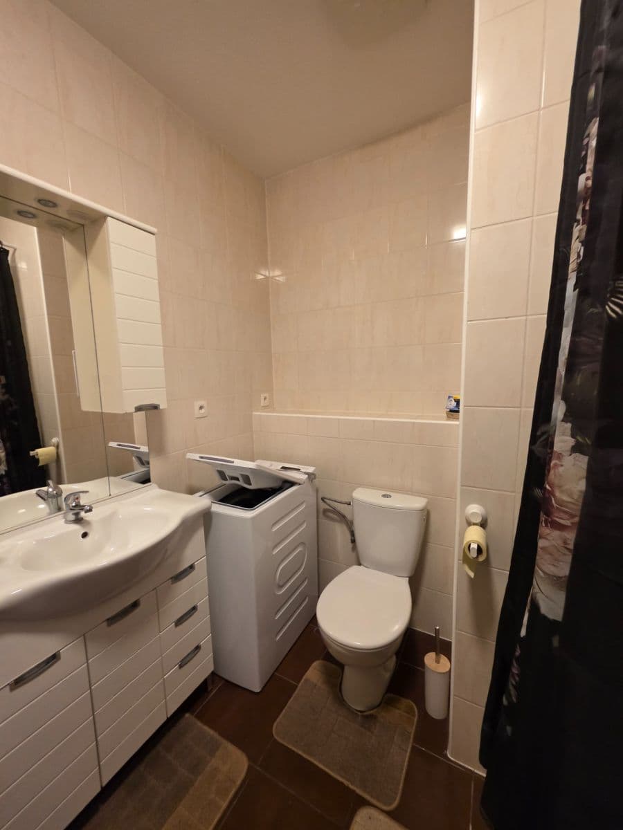 Pronájem bytu 1+1 45 m², Poľnohospodárska, Vrakuňa, Bratislavský kraj Pronájem bytu 1+1 45 m², Poľnohospodárska, Vrakuňa, Bratislavský kraj