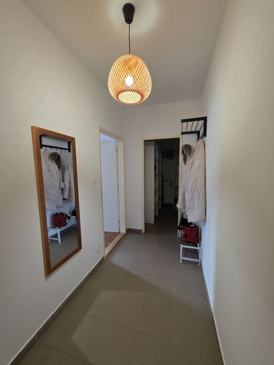 Pronájem bytu 1+1 45 m², Poľnohospodárska, Vrakuňa, Bratislavský kraj Pronájem bytu 1+1 45 m², Poľnohospodárska, Vrakuňa, Bratislavský kraj