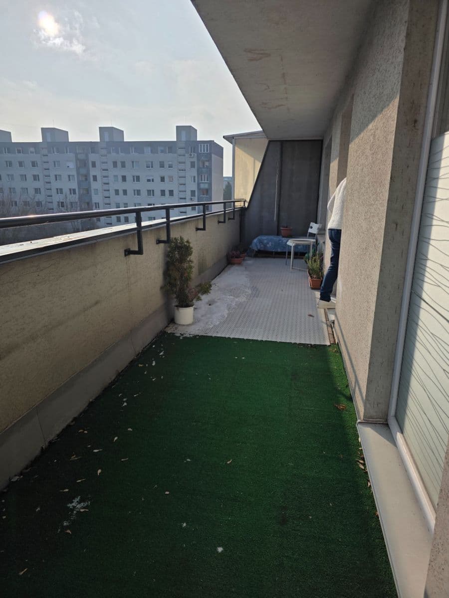 Pronájem bytu 1+1 45 m², Poľnohospodárska, Vrakuňa, Bratislavský kraj Pronájem bytu 1+1 45 m², Poľnohospodárska, Vrakuňa, Bratislavský kraj