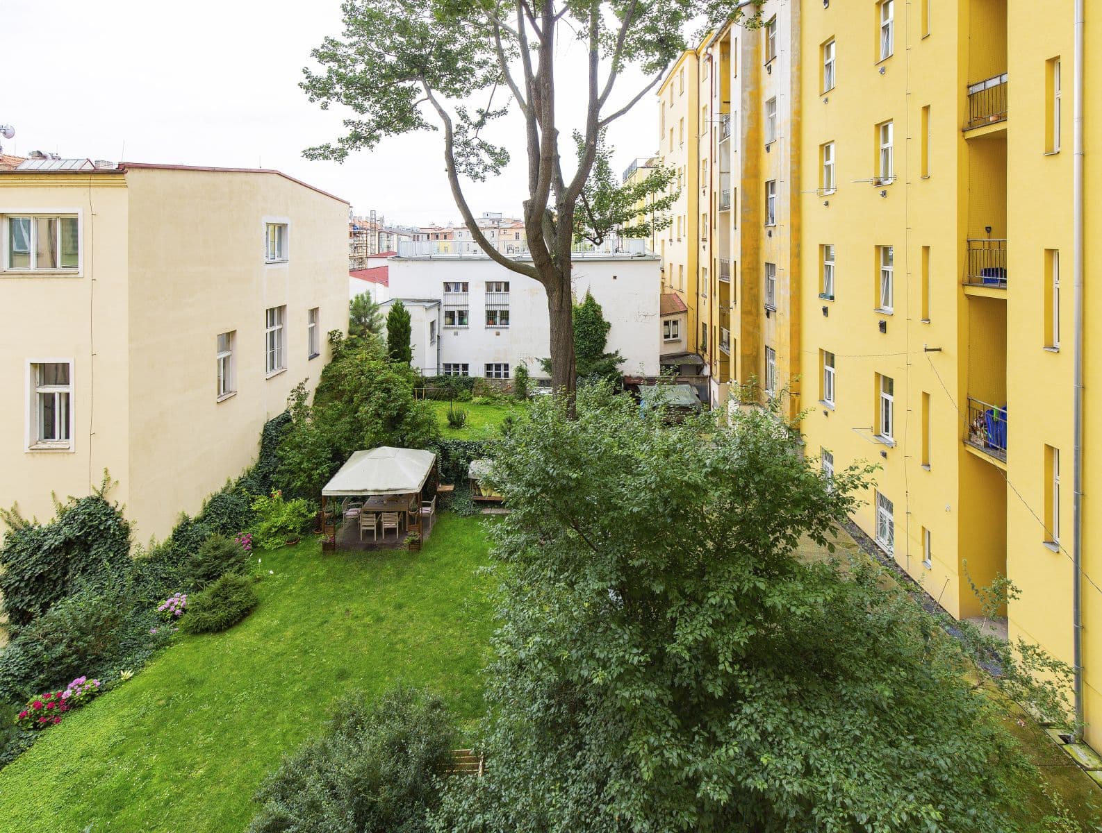 Pronájem bytu 53 m², namesti generala Kutlvasra, Praha, Praha Pronájem bytu 53 m², namesti generala Kutlvasra, Praha, Praha