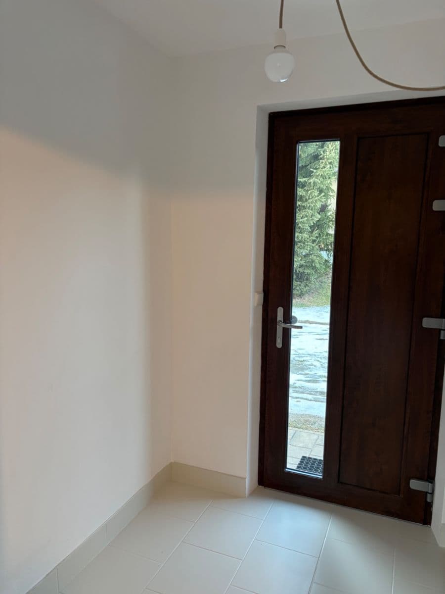 Pronájem domu 150 m², pozemek 750 m², Čtyřkoly, Středočeský kraj Pronájem domu 150 m², pozemek 750 m², Čtyřkoly, Středočeský kraj