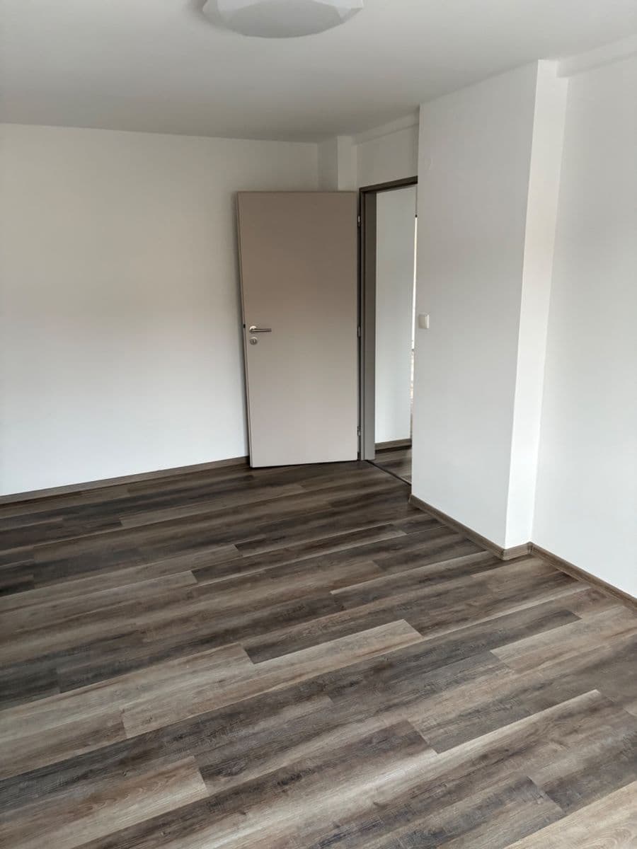 Pronájem domu 150 m², pozemek 750 m², Čtyřkoly, Středočeský kraj Pronájem domu 150 m², pozemek 750 m², Čtyřkoly, Středočeský kraj