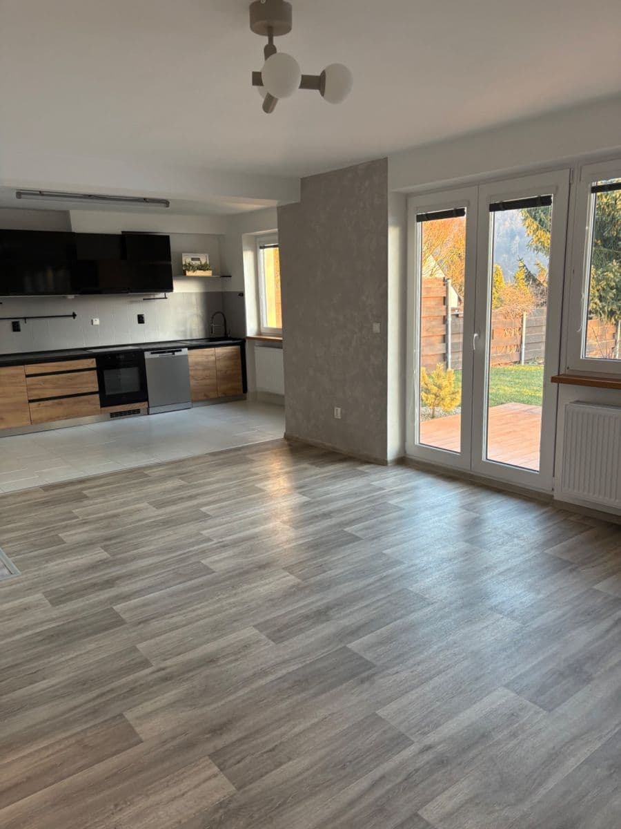 Pronájem domu 150 m², pozemek 750 m², Čtyřkoly, Středočeský kraj Pronájem domu 150 m², pozemek 750 m², Čtyřkoly, Středočeský kraj