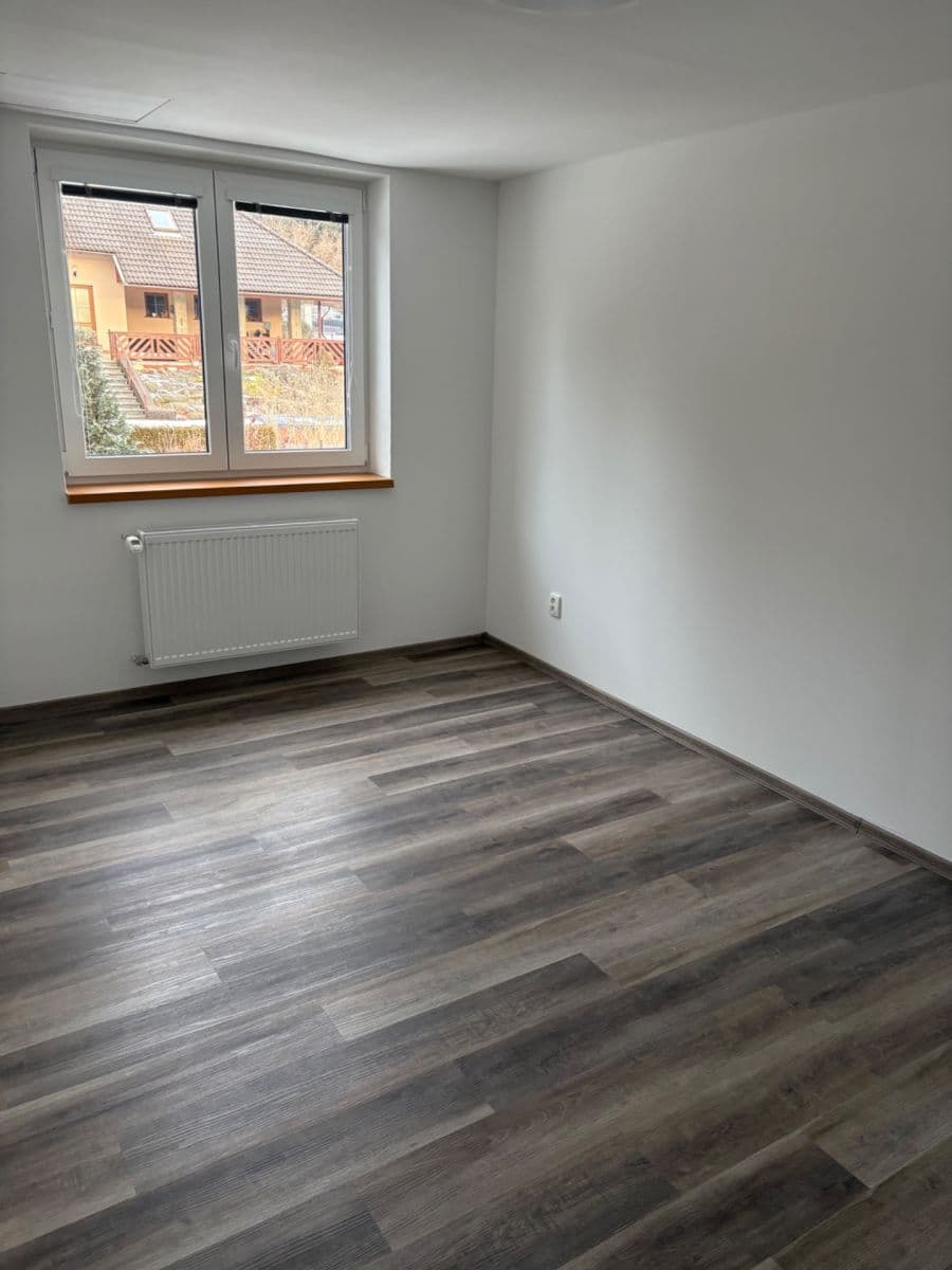 Pronájem domu 150 m², pozemek 750 m², Čtyřkoly, Středočeský kraj Pronájem domu 150 m², pozemek 750 m², Čtyřkoly, Středočeský kraj