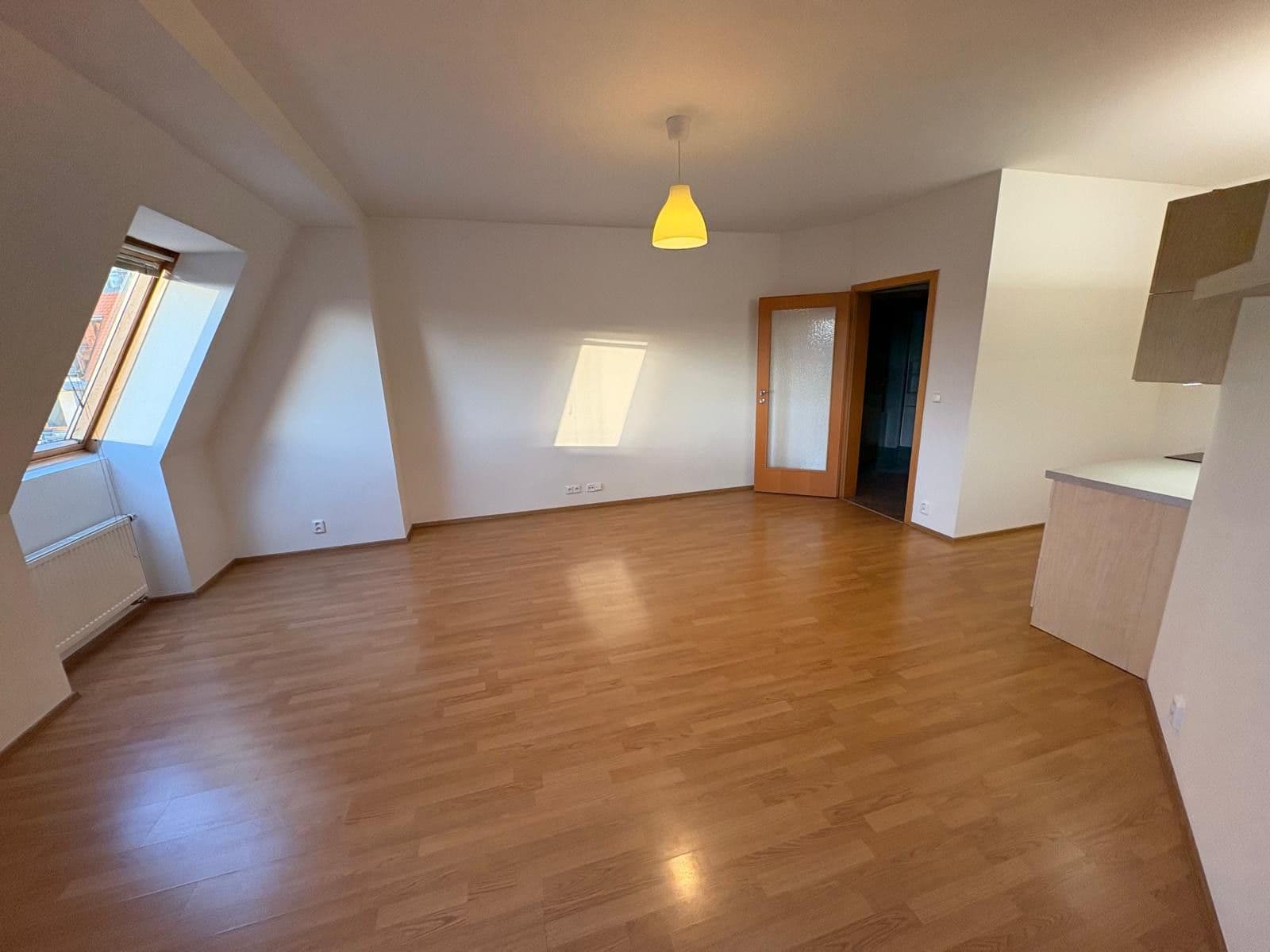 Pronájem bytu 2+kk 62 m², Komořanská, Praha, Praha Pronájem bytu 2+kk 62 m², Komořanská, Praha, Praha