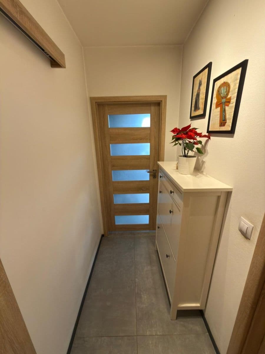 Prodej bytu 1+kk 40 m², Jaroslava Foglara, Praha, Praha Prodej bytu 1+kk 40 m², Jaroslava Foglara, Praha, Praha