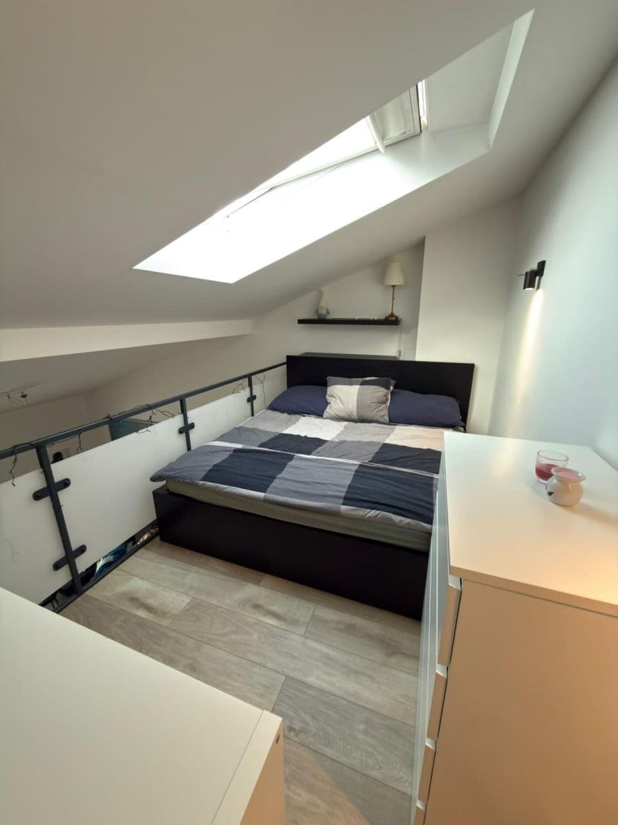 Prodej bytu 1+kk 40 m², Jaroslava Foglara, Praha, Praha Prodej bytu 1+kk 40 m², Jaroslava Foglara, Praha, Praha