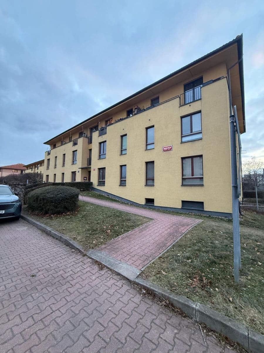 Prodej bytu 1+kk 40 m², Jaroslava Foglara, Praha, Praha Prodej bytu 1+kk 40 m², Jaroslava Foglara, Praha, Praha