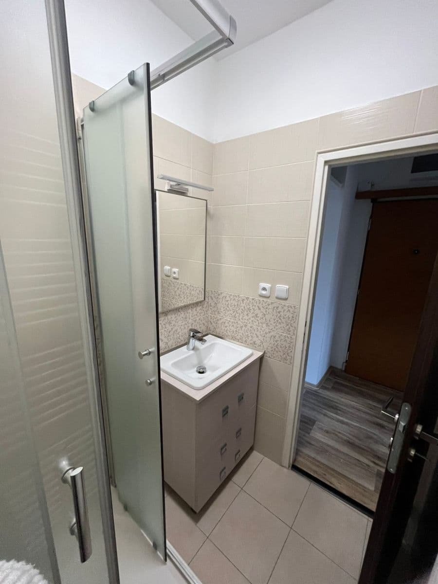 Pronájem bytu 2+kk 37 m², Nedvězská, Praha, Praha Pronájem bytu 2+kk 37 m², Nedvězská, Praha, Praha