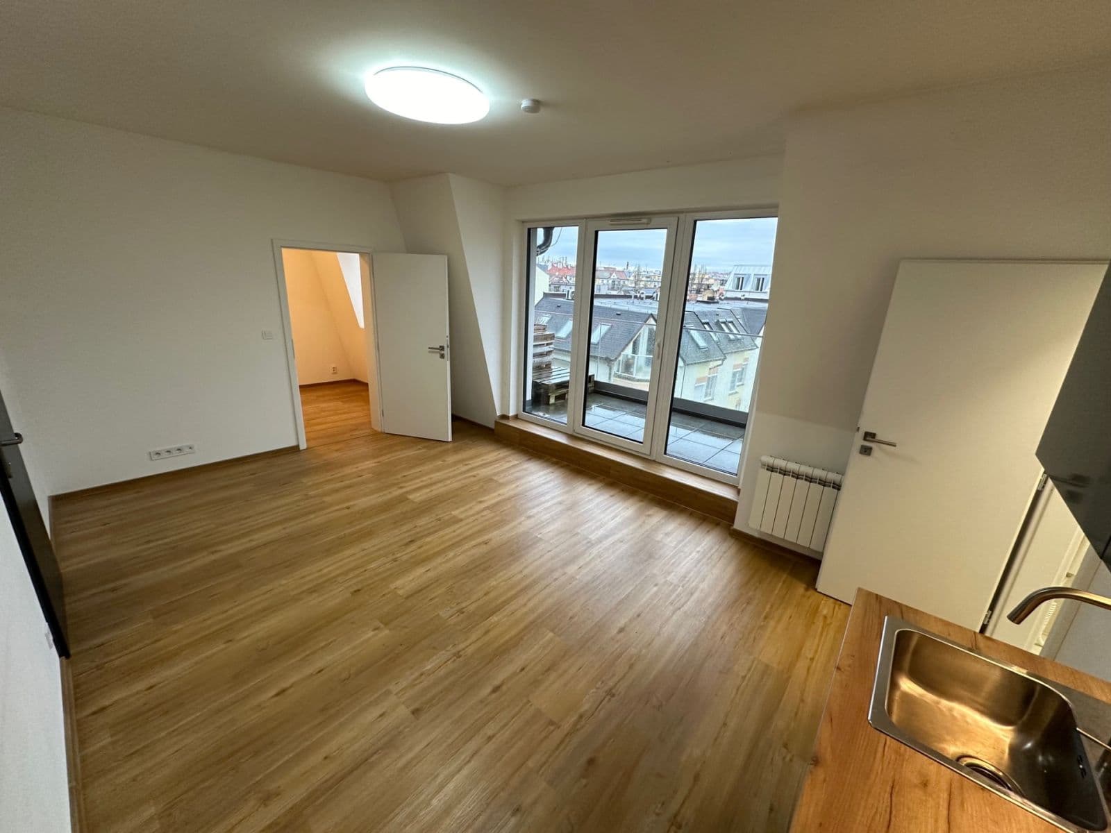 Pronájem bytu 2+kk 40 m², Pod Stárkou, Praha, Praha Pronájem bytu 2+kk 40 m², Pod Stárkou, Praha, Praha