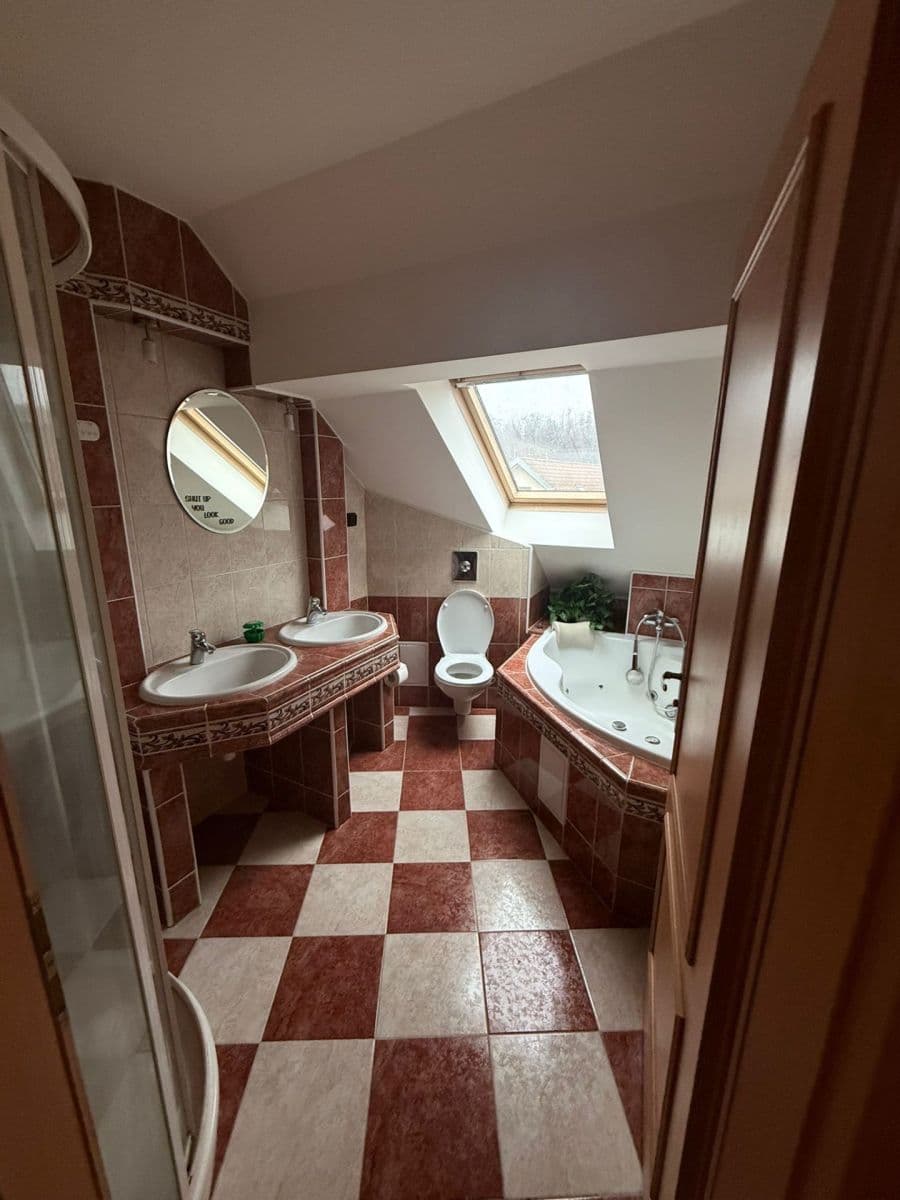 Pronájem bytu 3+kk 90 m², K Radotínu, Praha, Praha Pronájem bytu 3+kk 90 m², K Radotínu, Praha, Praha