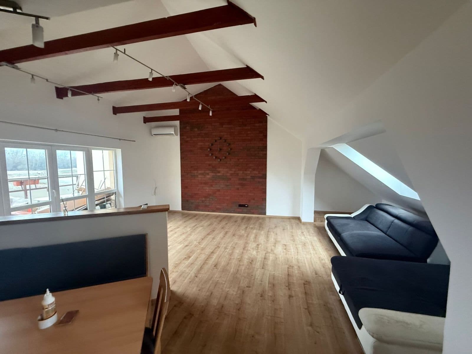 Pronájem bytu 3+kk 90 m², K Radotínu, Praha, Praha Pronájem bytu 3+kk 90 m², K Radotínu, Praha, Praha