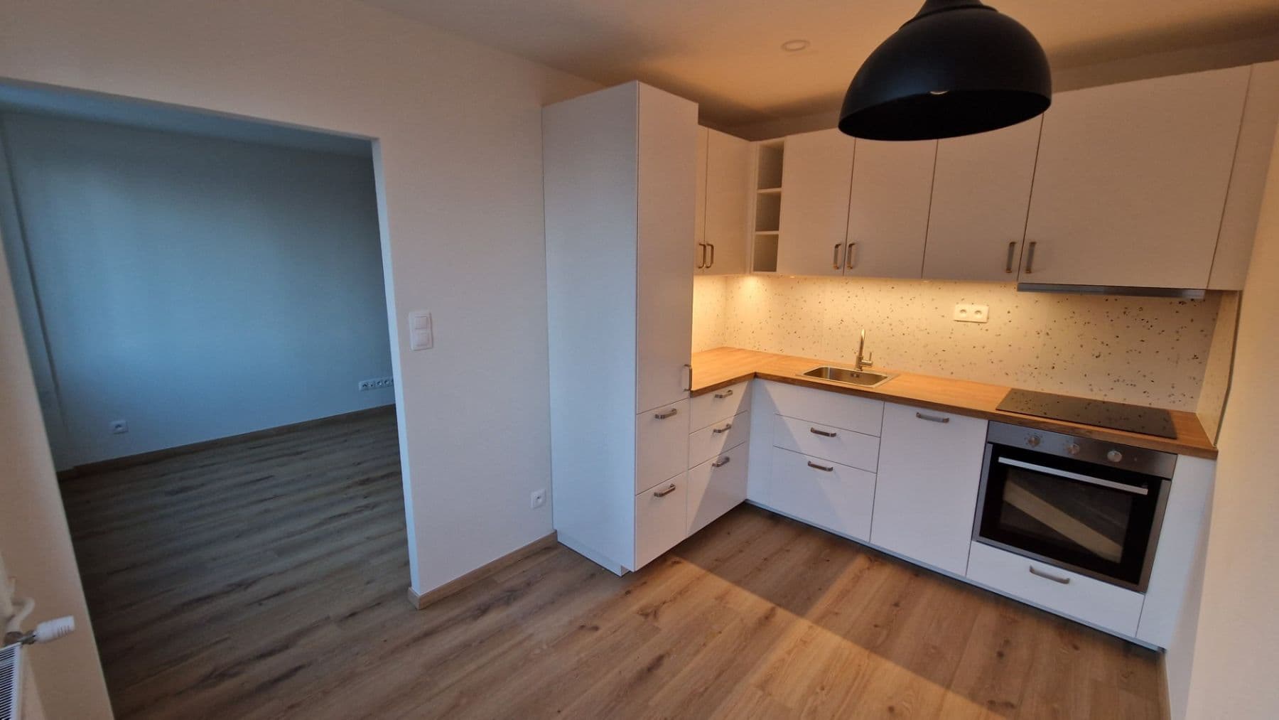 Pronájem bytu 3+1 55 m², Varnsdorfská, Praha, Praha Pronájem bytu 3+1 55 m², Varnsdorfská, Praha, Praha