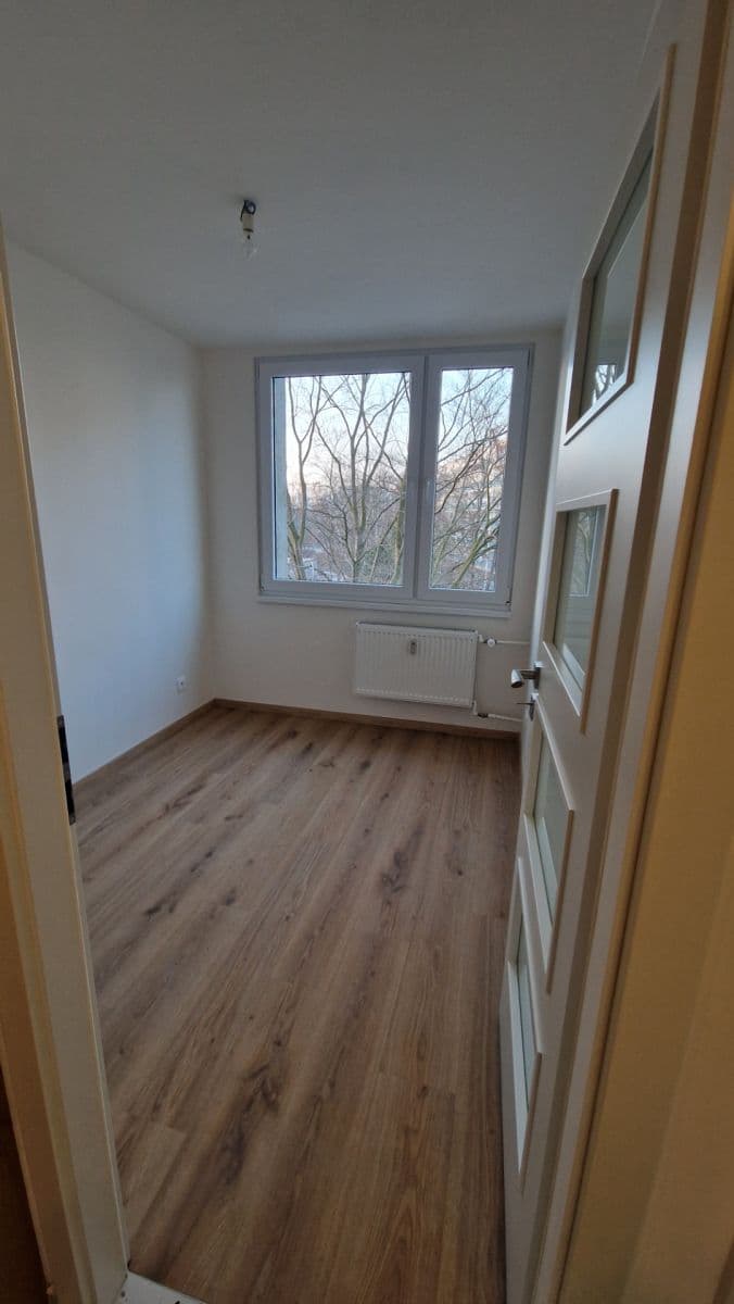 Pronájem bytu 3+1 55 m², Varnsdorfská, Praha, Praha Pronájem bytu 3+1 55 m², Varnsdorfská, Praha, Praha