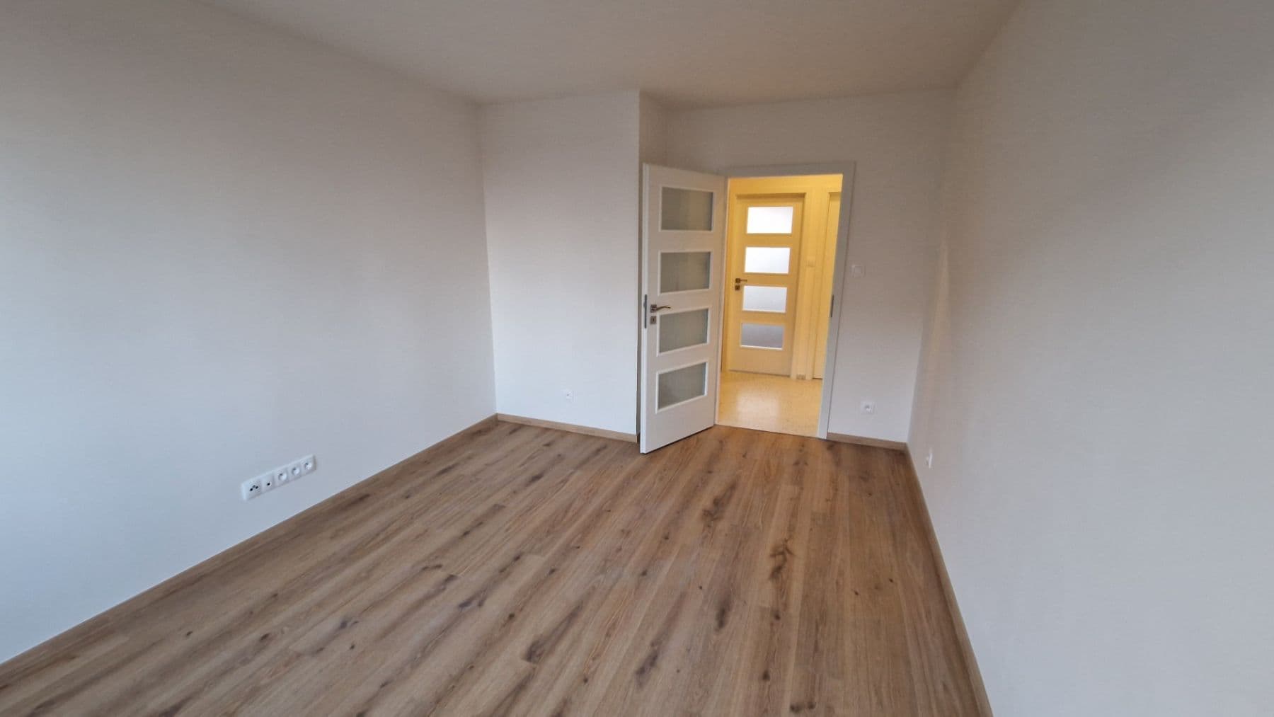 Pronájem bytu 3+1 55 m², Varnsdorfská, Praha, Praha Pronájem bytu 3+1 55 m², Varnsdorfská, Praha, Praha