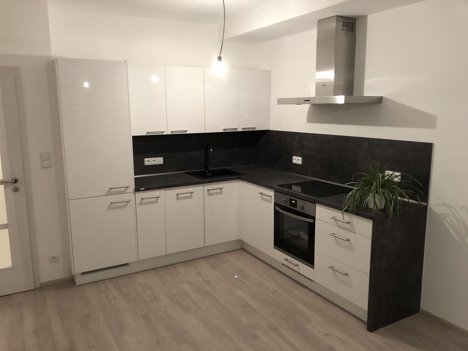 Pronájem bytu 2+kk 53 m², Makedonská, Praha, Praha Pronájem bytu 2+kk 53 m², Makedonská, Praha, Praha