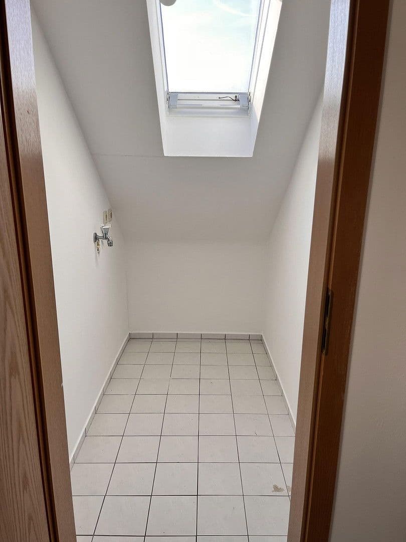 Pronájem bytu 2+kk 71 m², Römerberg, Porýní-Falc Pronájem bytu 2+kk 71 m², Römerberg, Porýní-Falc