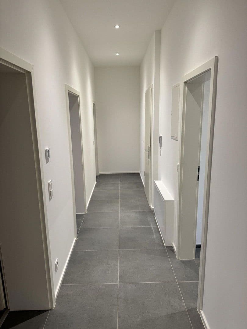 Pronájem bytu 3+1 69 m², Krafftstr. 1, Offenbach, Hessen Pronájem bytu 3+1 69 m², Krafftstr. 1, Offenbach, Hessen