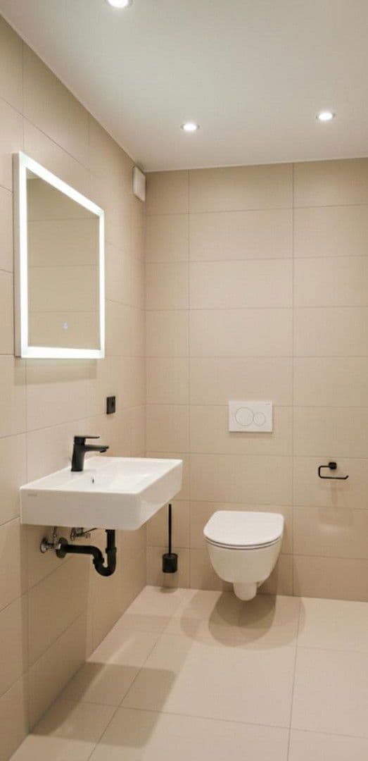 Prodej bytu 2+1 55 m², Schillerstraße, Schwäbisch Gmünd, Bádensko-Württembersko Prodej bytu 2+1 55 m², Schillerstraße, Schwäbisch Gmünd, Bádensko-Württembersko