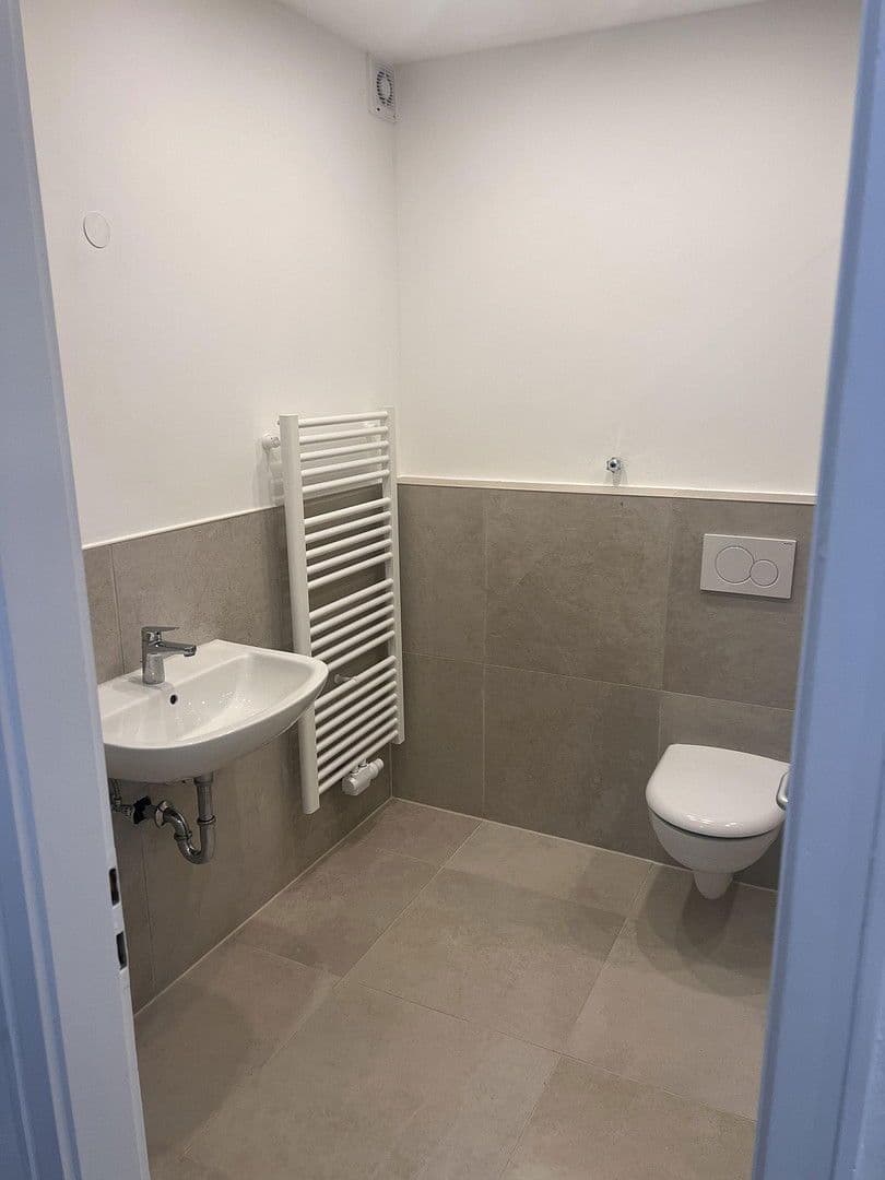 Pronájem bytu 3+1 71 m², Kaltenhoferstr. 2, Augsburg, Bavorsko Pronájem bytu 3+1 71 m², Kaltenhoferstr. 2, Augsburg, Bavorsko