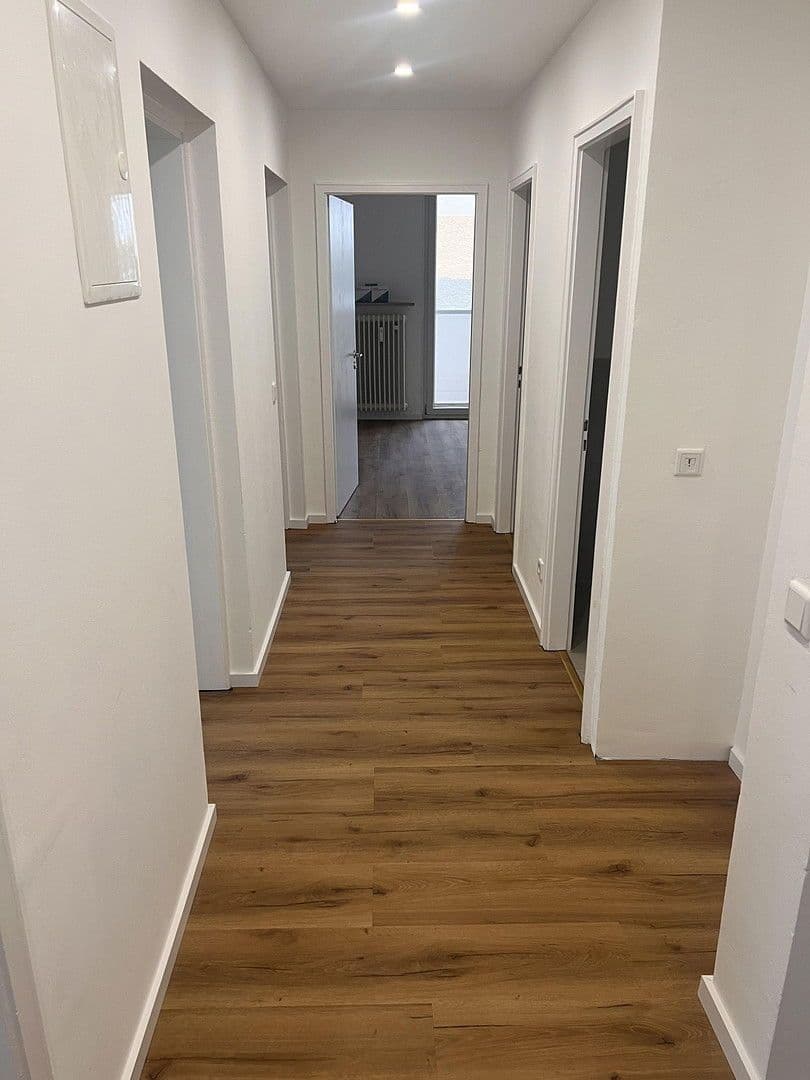 Pronájem bytu 3+1 71 m², Kaltenhoferstr. 2, Augsburg, Bavorsko Pronájem bytu 3+1 71 m², Kaltenhoferstr. 2, Augsburg, Bavorsko
